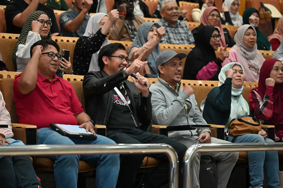 Peserta kelas fizikal EOA di UKM Bangi